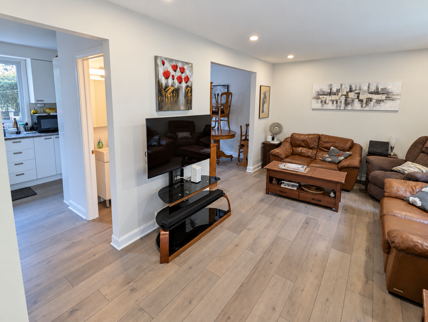 Plancher du salon dans un intérieur habité — Saint-Bruno.
